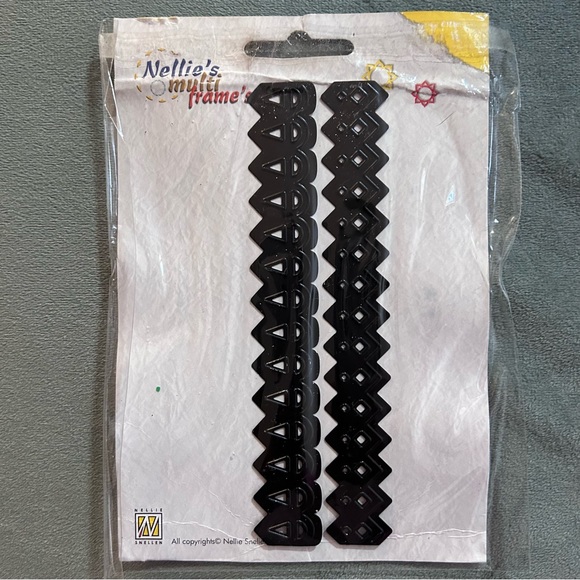 Lot of 4 Nellie Snellen multi frame dies - Picture 6 of 9